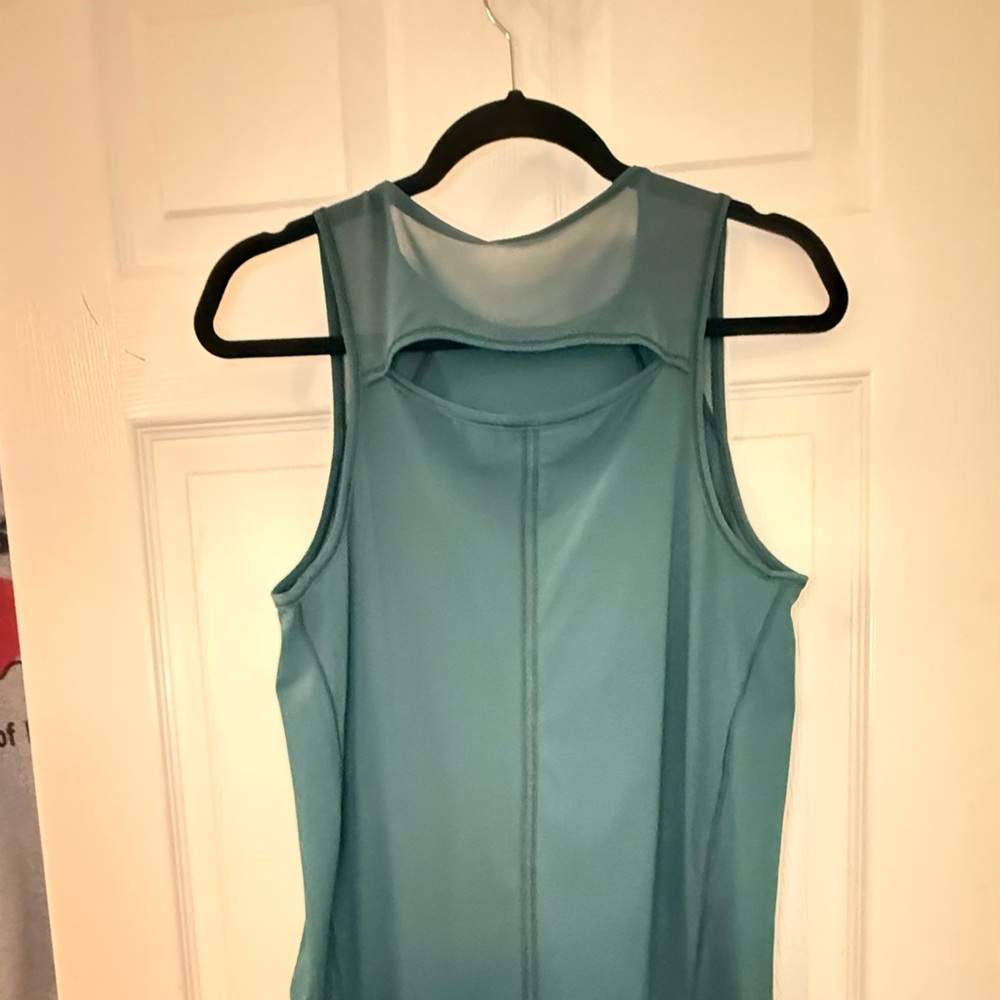Lululemon Athletica Aqua Mesh Tank - Picture 2 of 3